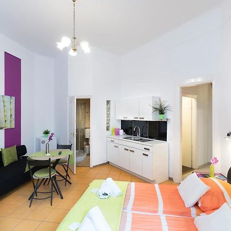 Studio 4U Apartment Budapest Eksteriør bilde