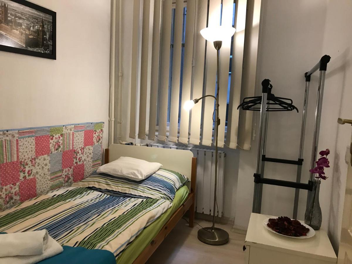 Studio 4U Apartment Budapest Eksteriør bilde