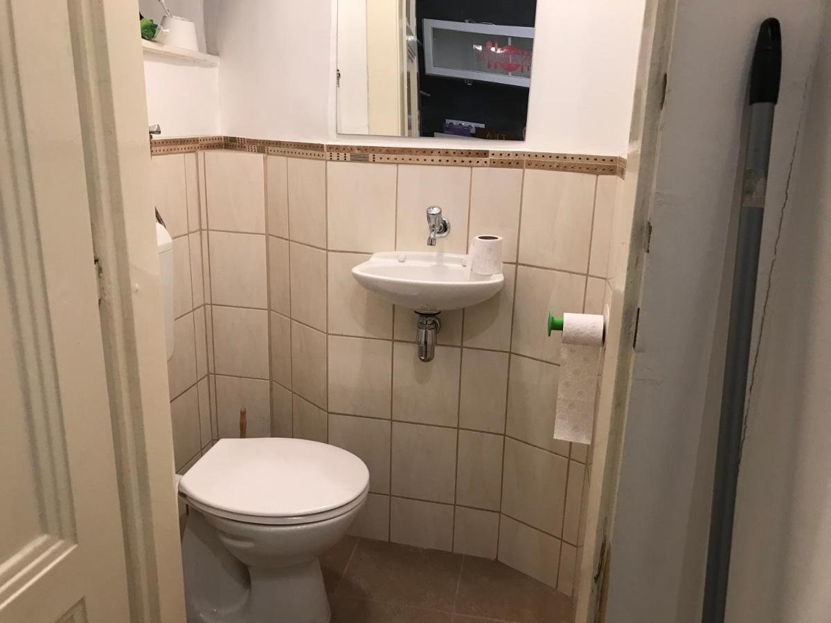 Studio 4U Apartment Budapest Eksteriør bilde