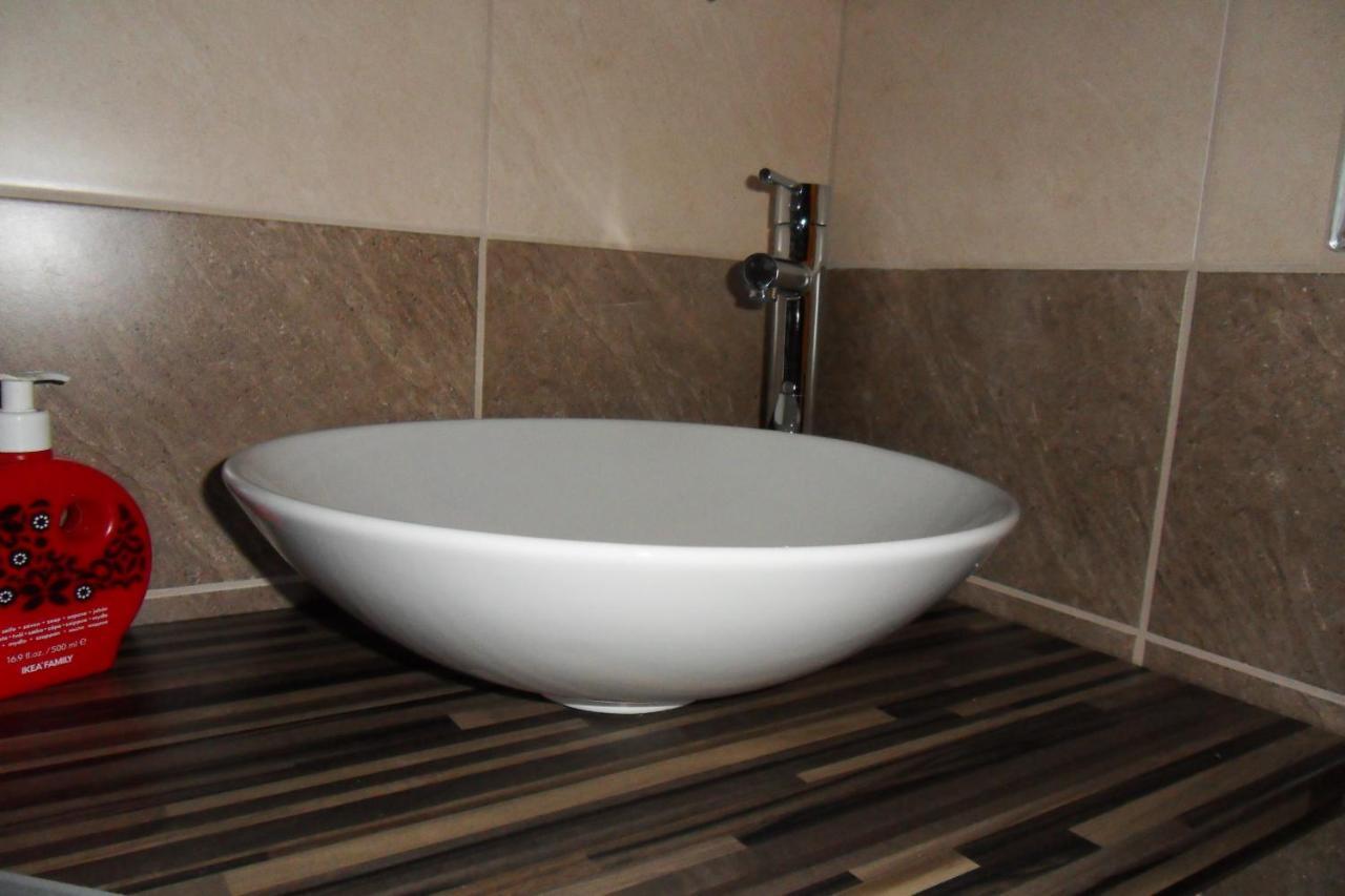 Studio 4U Apartment Budapest Eksteriør bilde